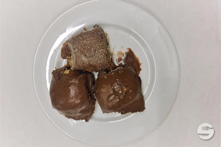 Profiteroles in Vaschetta (3 pieces) - La Mimosa