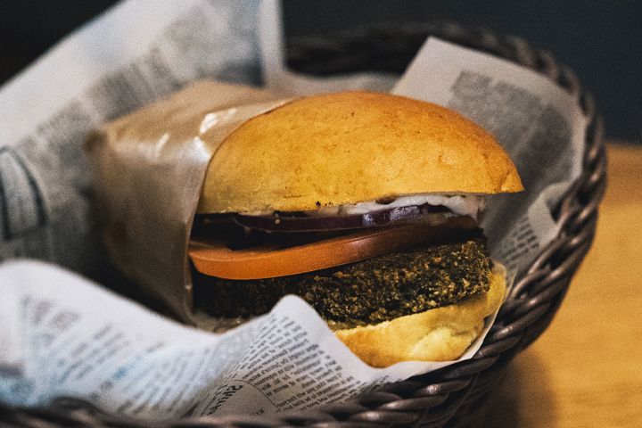 Spinach Falafel Sandwich - Burgermeister