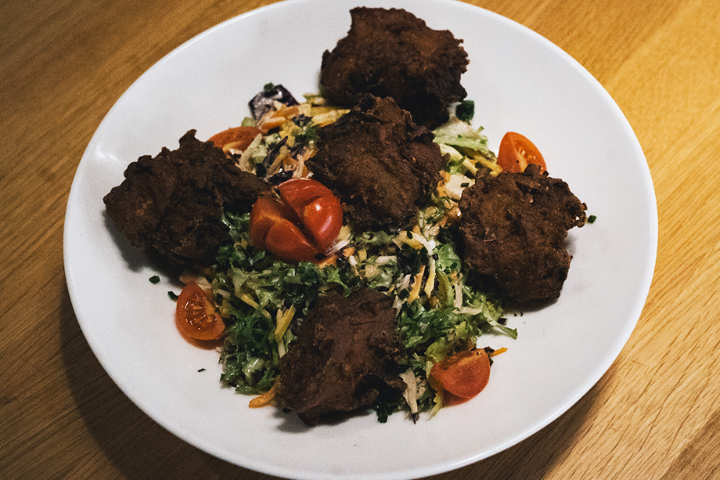 Chrüsi Müsi with Pakoras - Burgermeister