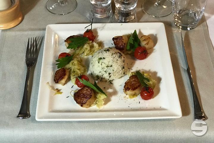 Roasted St Jacques with butter - Le Passing *
