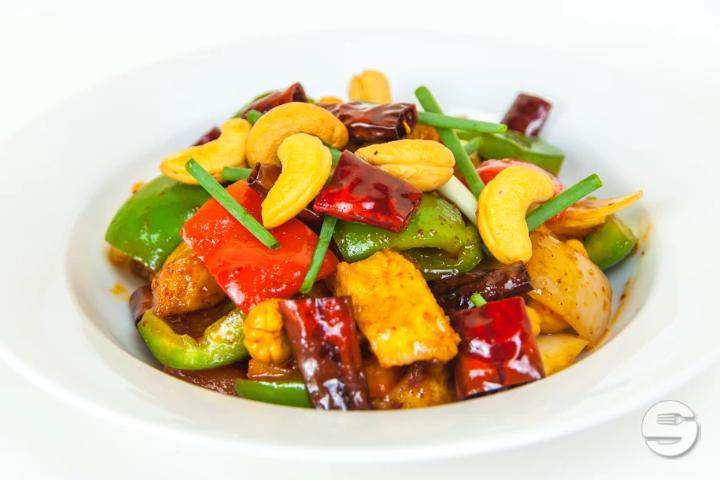 33. Gebratenes Pouletfleisch mit Cashew-Nüssen - Moreeda *