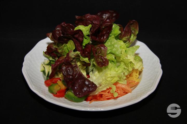 Gemischter Saison Salat - Hotel Bramen