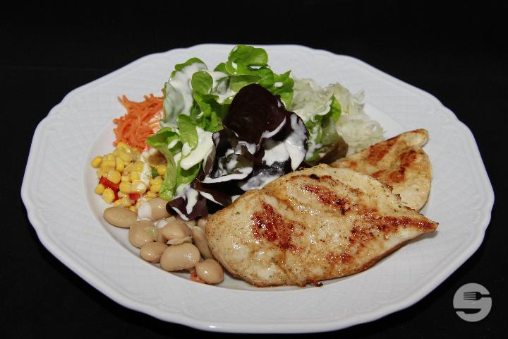 Fitnessteller: ( Schnitzel mit Salat) - Hotel Bramen