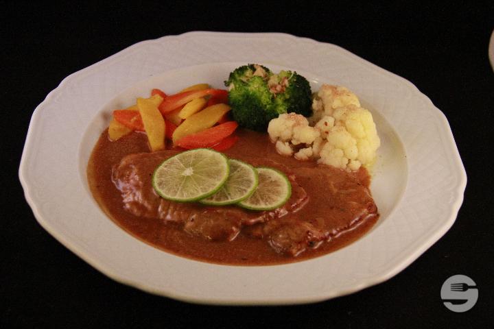 Scallopini al Limone - Hotel Bramen