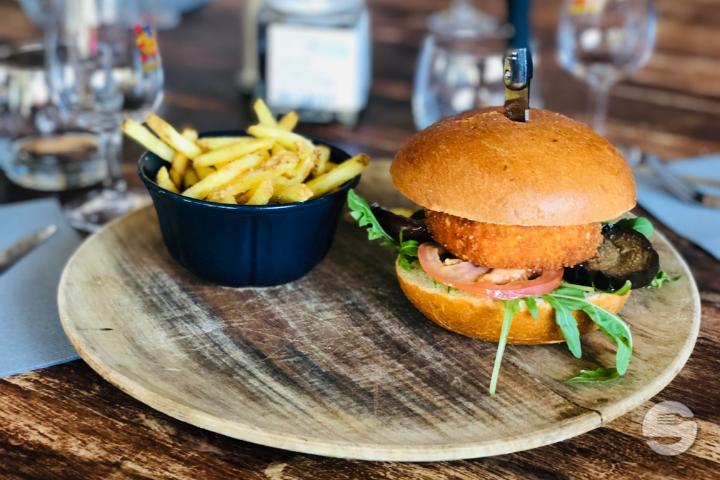 Burger Chèvre Frais Pané - Le Jardin de Pinchat