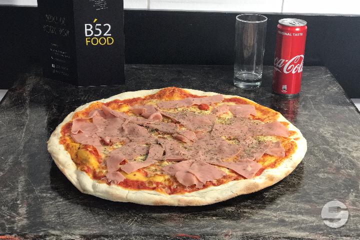 Pizza au jambon - B52 Food