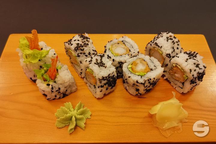 117. Ebi Furai Roll (Fried Shrimp) - Au Sakura Sushi