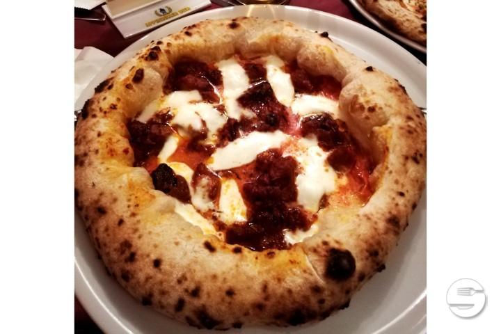 Pizza 'Nfucata - Neapolis - La Taverna di Lucullo