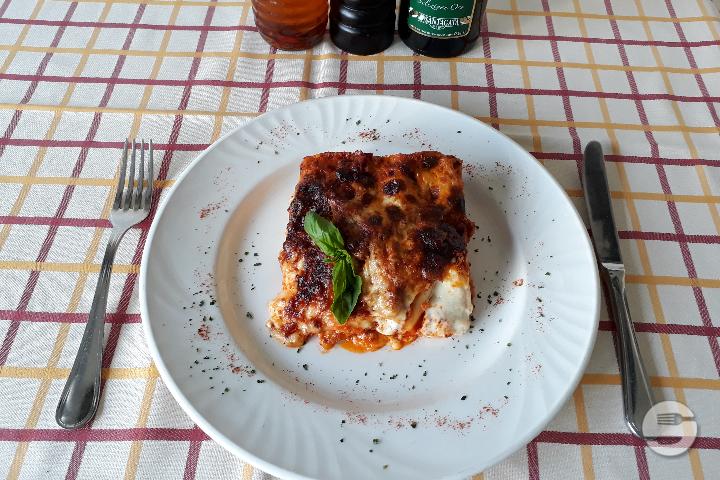 Lasagna Vedeggio - Shamrock Pub