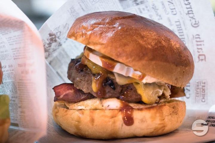 Custom Burger - The Green Van Company