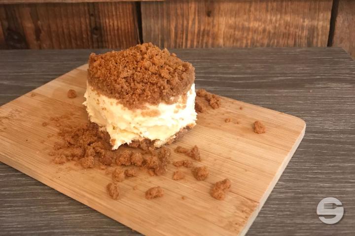 Cheesecake au Spéculoos avec ou sans coulis de framboise - The Green Van Company