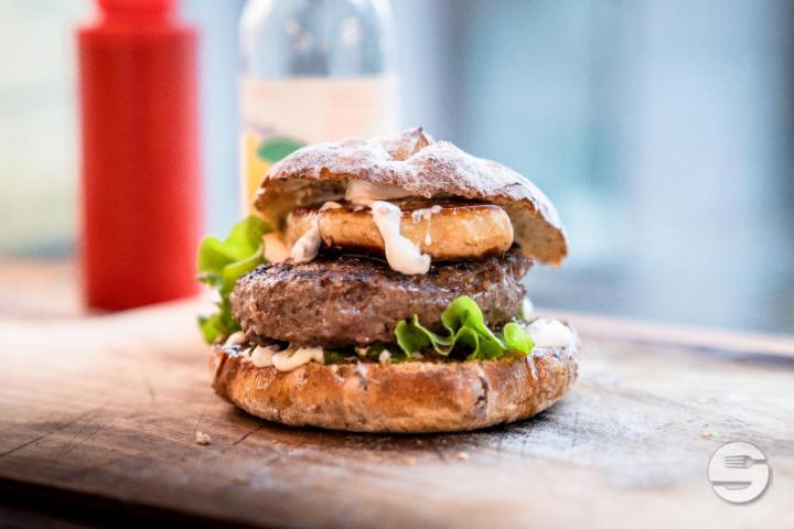 Burger of the Month : The Santa - The Green Van Company