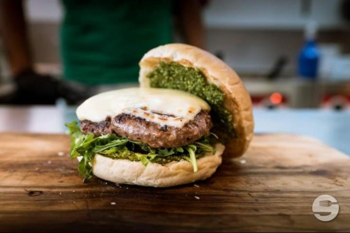 Burger of the Month : The Green Roquette - The Green Van Company