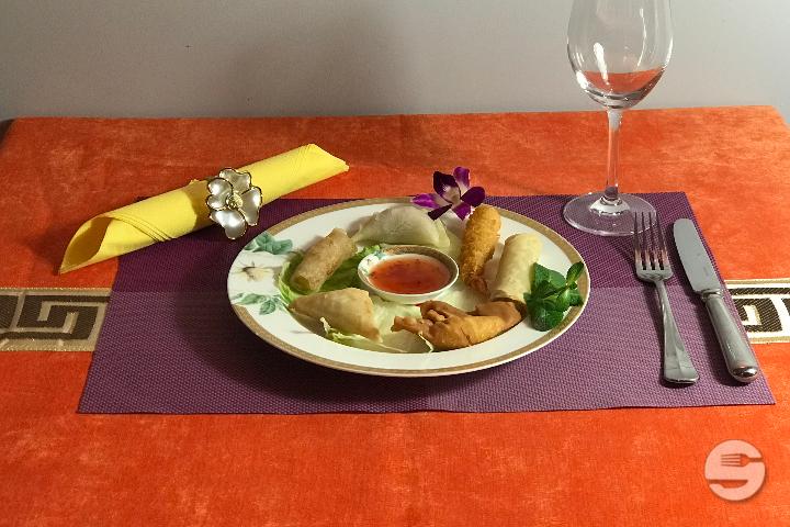15. Selection of Fritters - Hong Yan