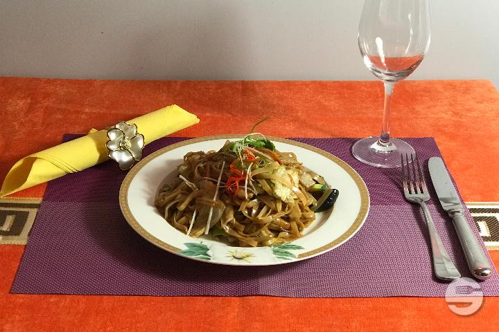 60. Sautéed Noodles - Hong Yan