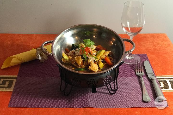 37. Hot Pot Sauce - Hong Yan