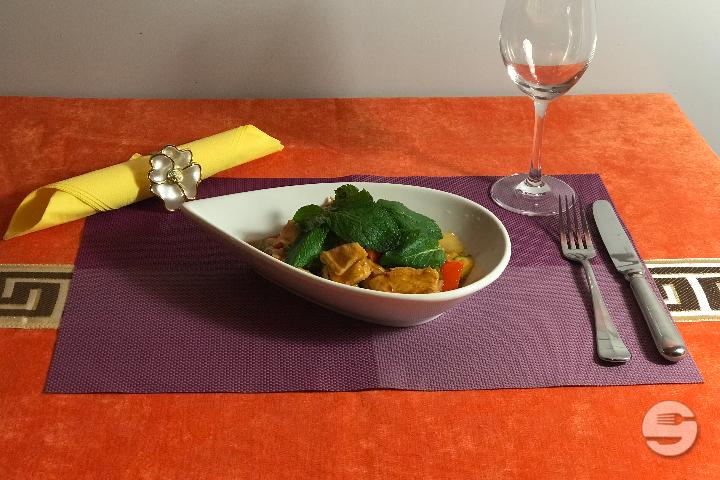 41. Basil with Sauce - Hong Yan