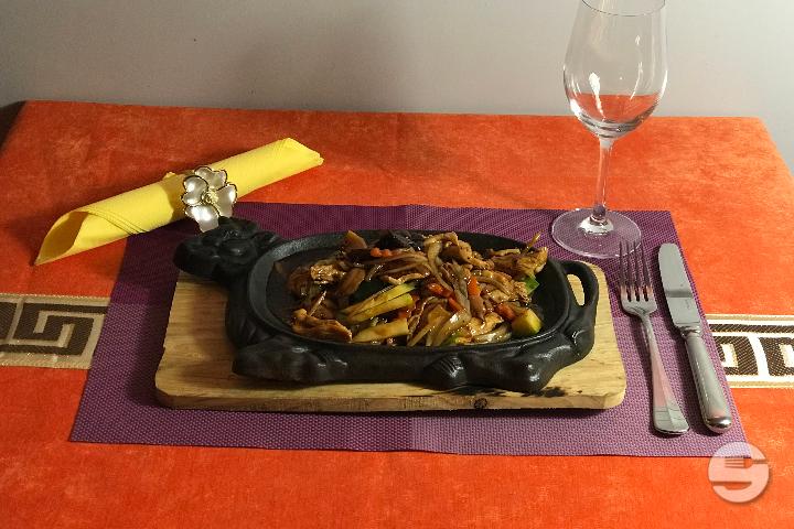 43. Black Pepper Sauce - Hong Yan