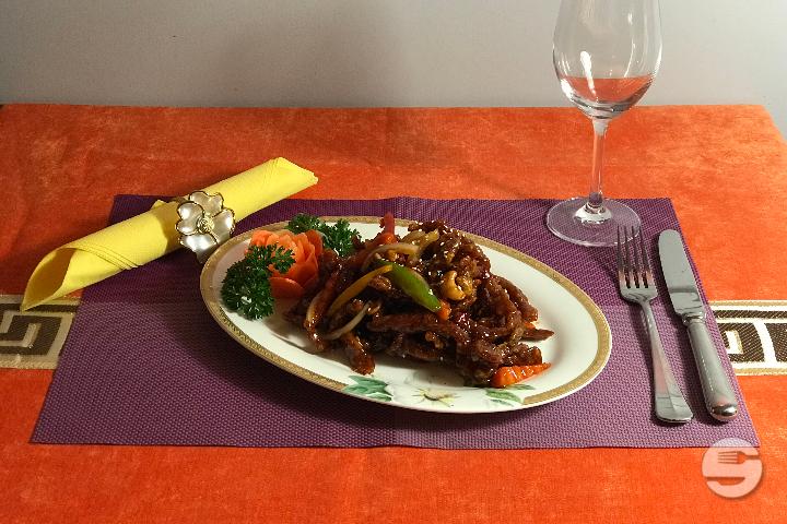 45. Sauce with Vegetables - Hong Yan