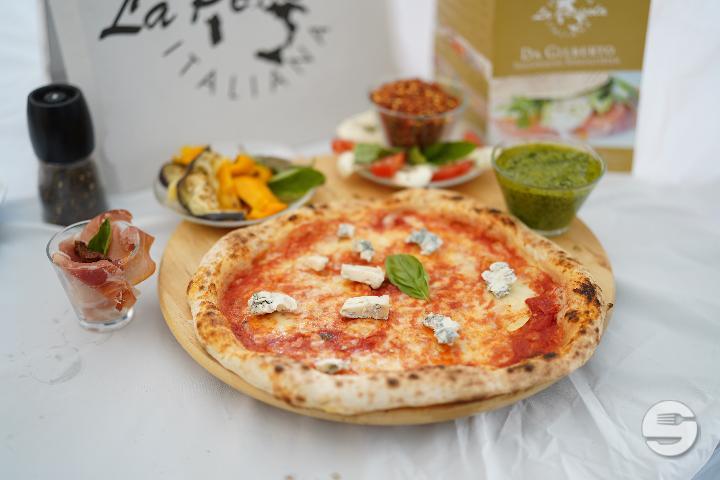 Pizza Gorgonzola - La Penisola