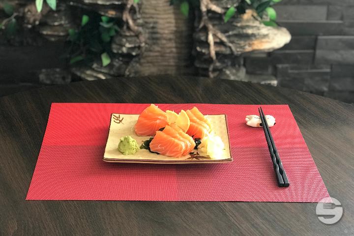 150. Sashimi Saumon - Sakura