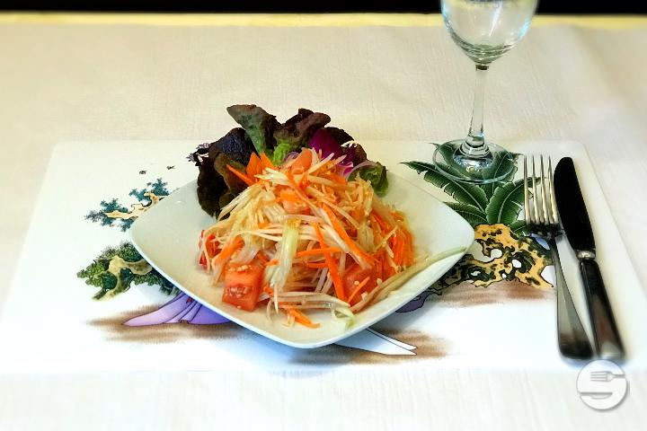 209. Chinese salad - Restaurant Royale Chinois