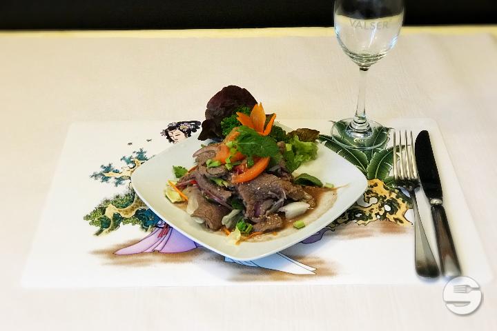 211. Beef salad - Restaurant Royale Chinois