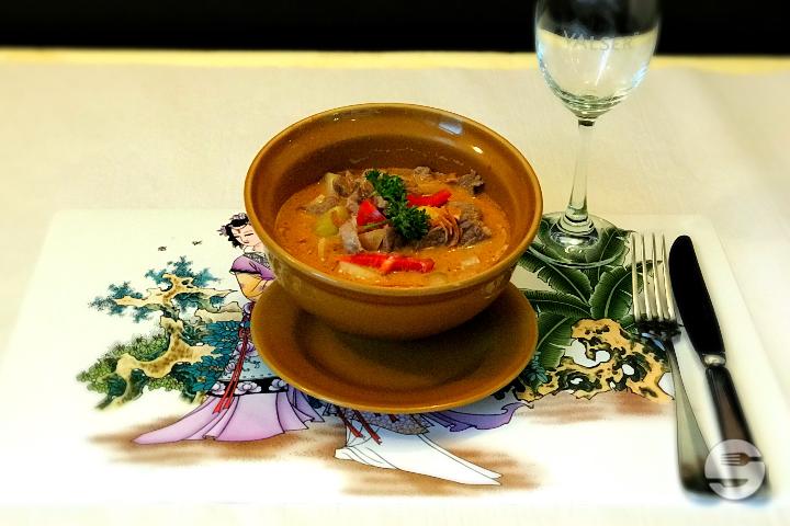 502. Beef Massamann with yellow curry, coconuts milk, tamarin - Restaurant Royale Chinois