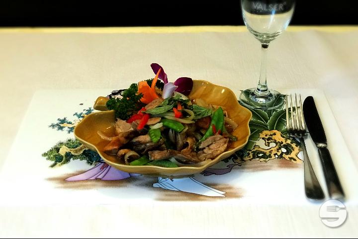 601. Fried duck with thaï basilic - Restaurant Royale Chinois