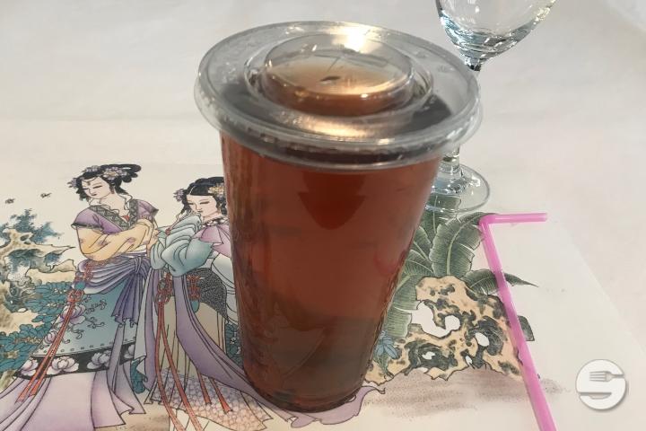 Black tea with lemon 3dl, homemade - Restaurant Royale Chinois