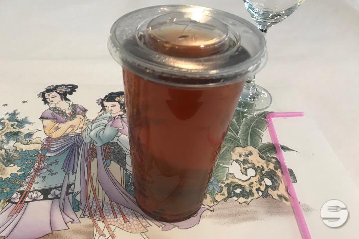 Black tea with lemon 3dl, homemade - Restaurant Royale Chinois