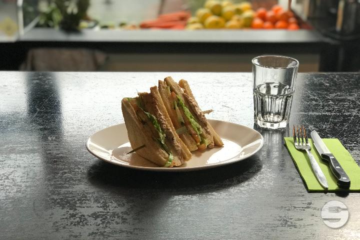 Turkey Club - Blaqk Burger