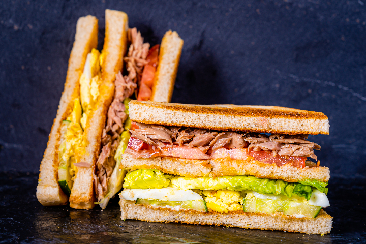 Tuna Club - Blaqk Burger