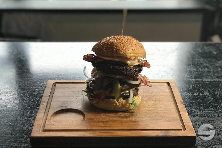 Triple Burger - Blaqk Burger