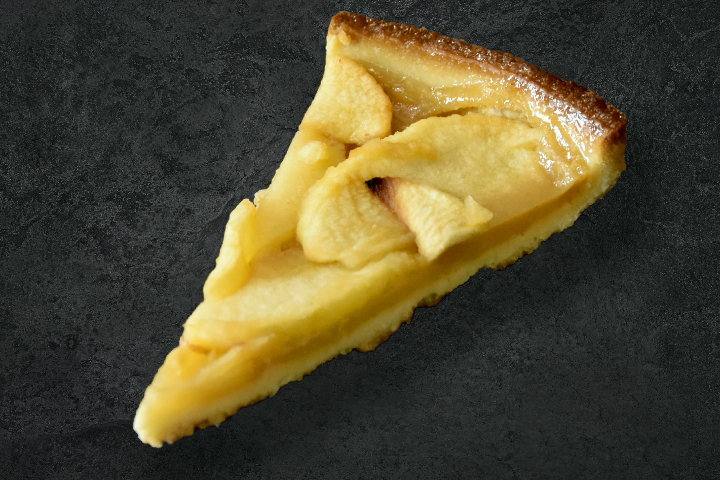 Apple cake ORGANIC - Blaqk Burger