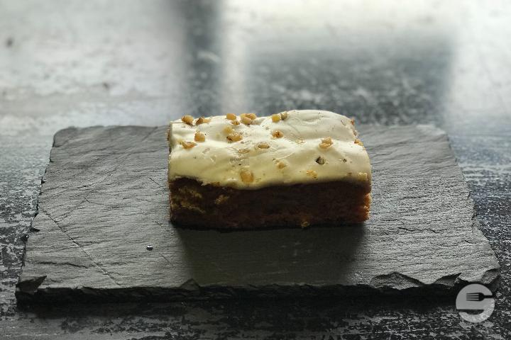 Carrot cake - Blaqk Burger