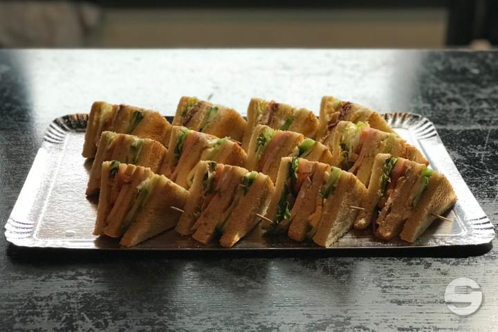 Mini Club Sandwich Carnivore 12 pieces - Blaqk Burger