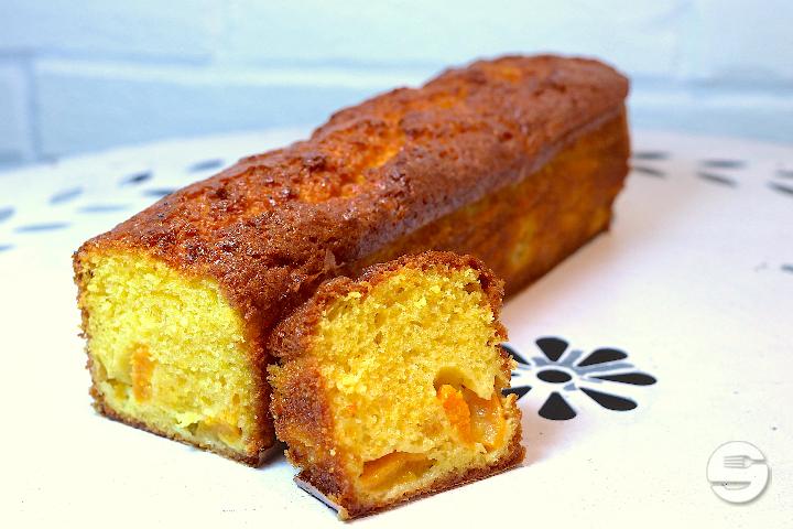 Apricot & almonds - Cakefriends