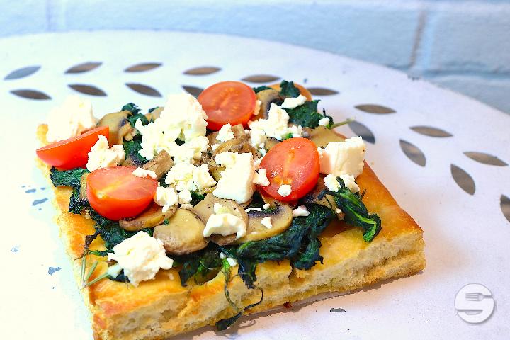 Spinach & Feta vegetarian - Cakefriends