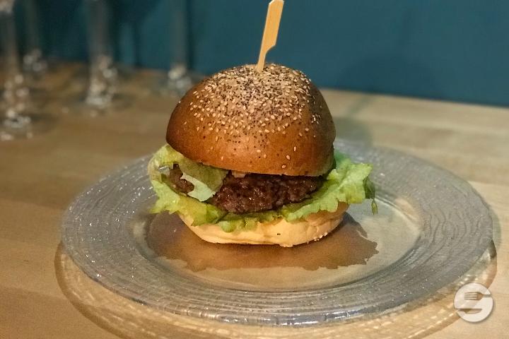 Chicago's Classic - Spikisi Burger