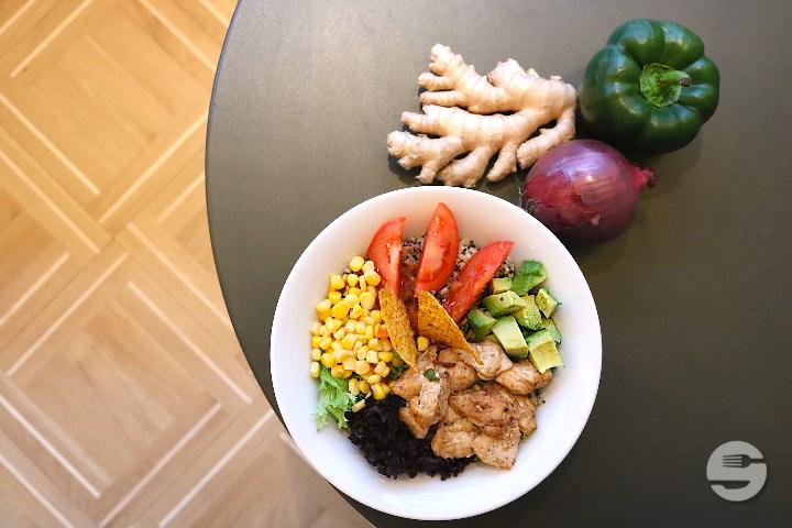 Avocado Chicken Bowl - Dean & David