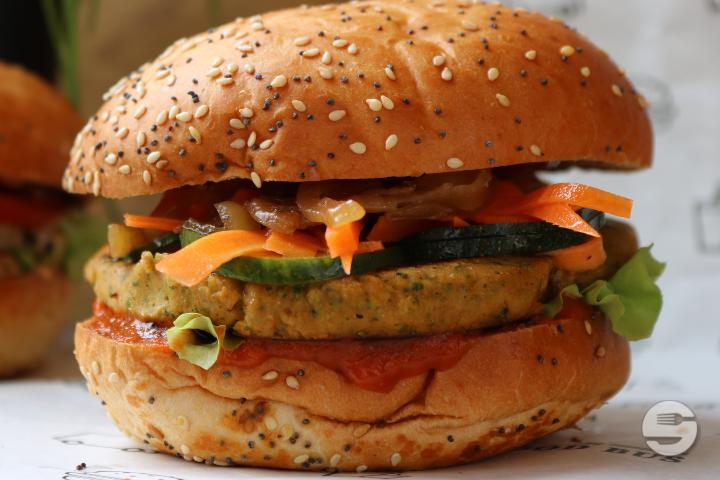 The Veggie Bus - The Food Bus (Pérolles)