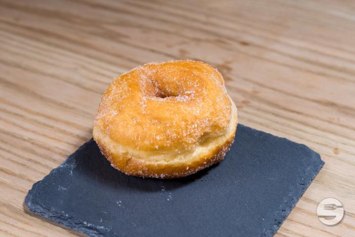 Donut Sucre Canelle - L'Artisan Sandwich