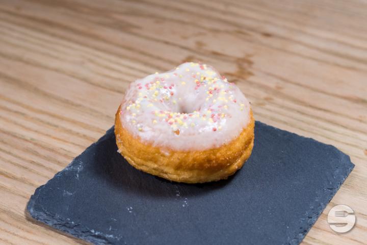 Donut Chocolat Blanc - L'Artisan Sandwich