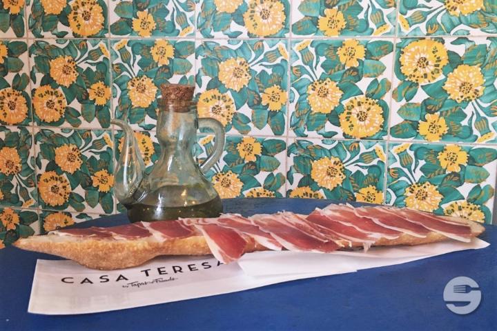 Half covered baguette (40cm) with extravirgin olive oil - Casa Teresa
