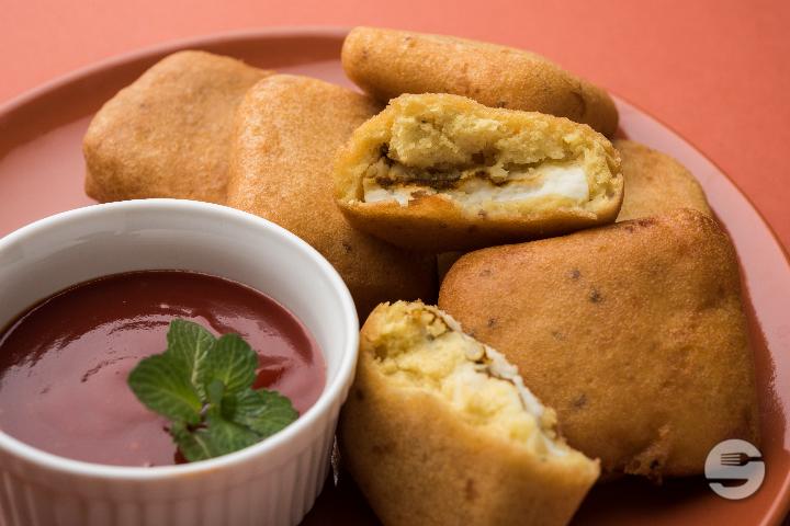 Paneer pakoras - Shahi