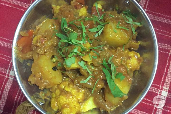 33. Aloo Gobi - Indian Tandoori Corner