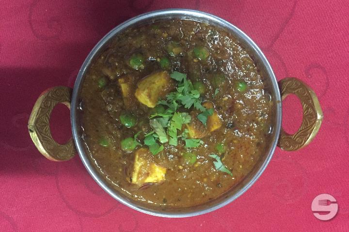 38. Matar Panir - Indian Tandoori Corner