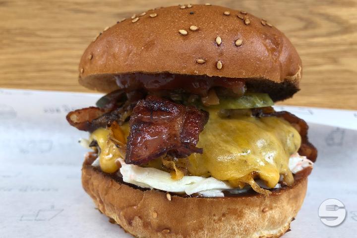 Bacon Burger - The Food Bus (Tivoli)