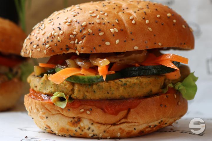 The Veggie Bus - The Food Bus (Tivoli)